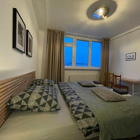 ברטיסלאבה Old Town Apartment Black מראה חיצוני תמונה
